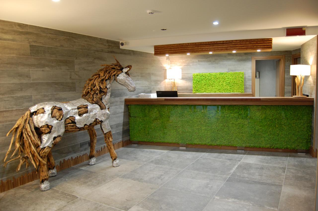 National Park Hotel & Spa Cotronei Екстер'єр фото